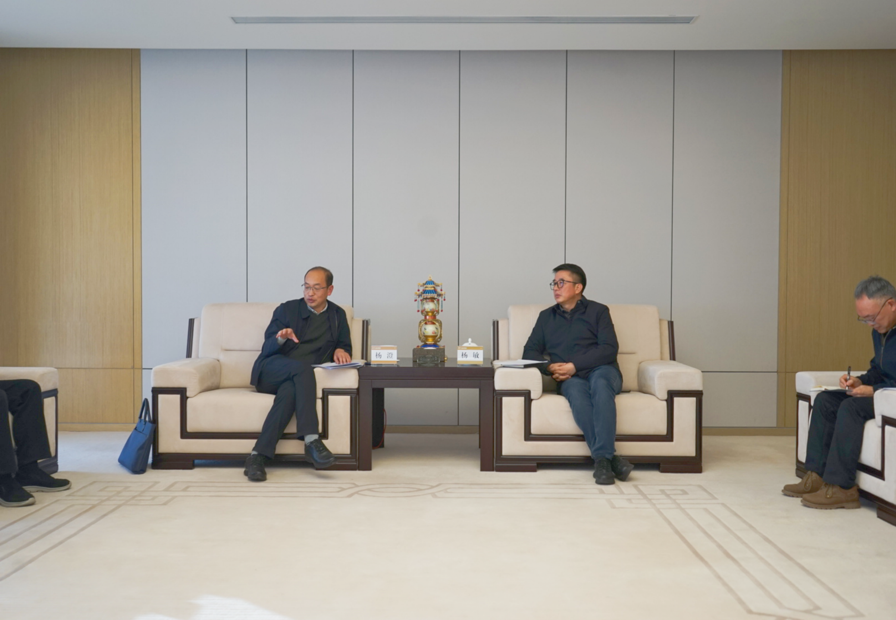 ��ҳ| �Ƿ�����2121�����ٷ���վ